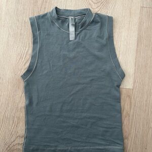 SKIMS Charcoal Muscle Tee